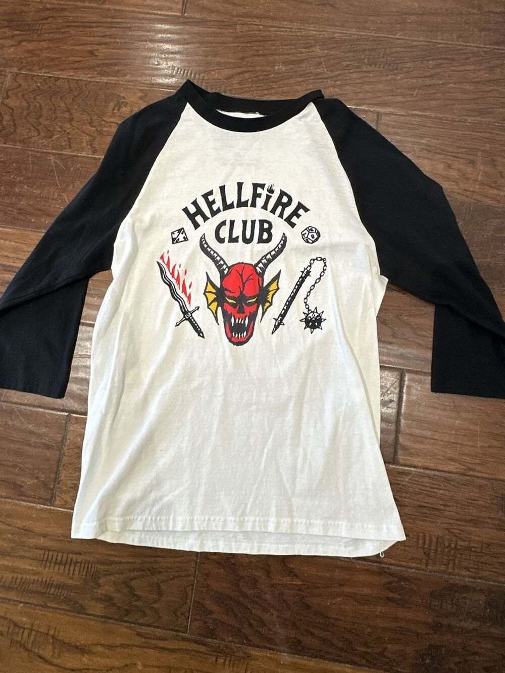 Stranger Things Hellfire Club Unisex Raglan Baseball Tee Size S